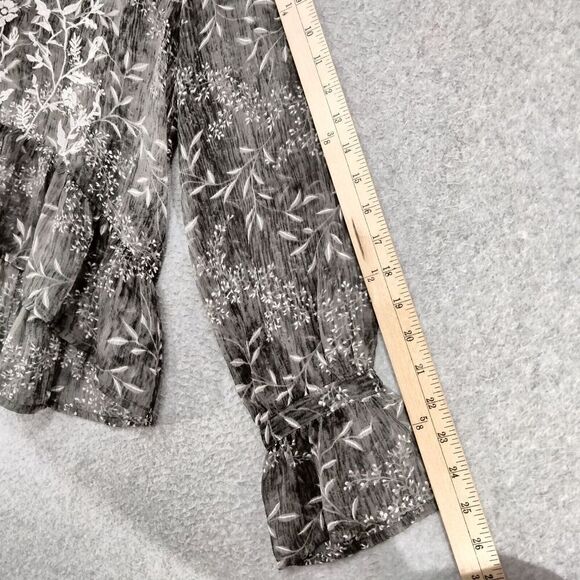 Lulu's Whispering Winds Top Wmns M Gray Floral Embroidered Long Sleeve Sheer - Picture 5 of 12